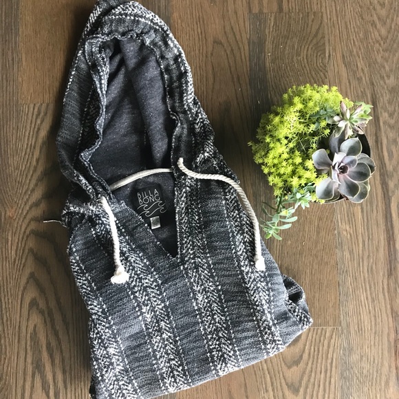 Billabong Sweaters - Billabong sweatshirt